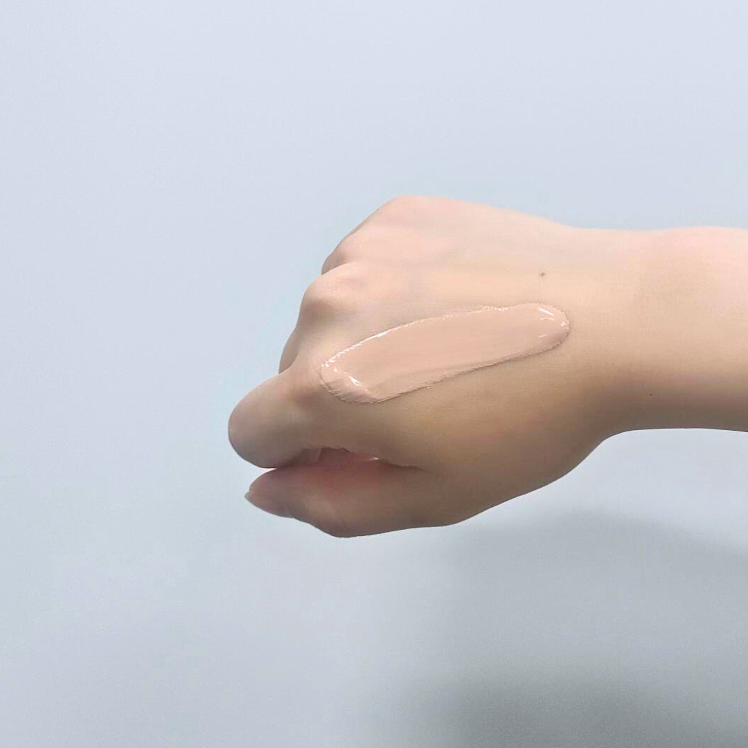 薬用クリアエステヴェール　少し伸ばした状態